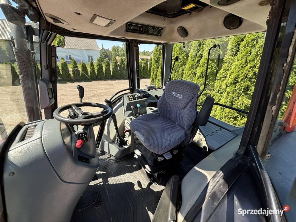 Valtra Valmet 6250 z ładowaczem Skrzynia biegów Manualna