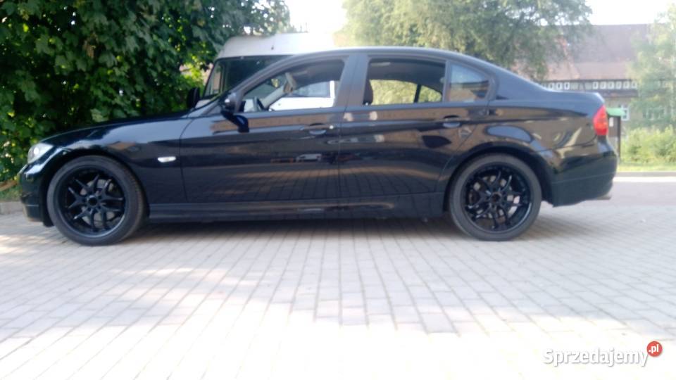 BMW E90 20 benzyna Sieniawka