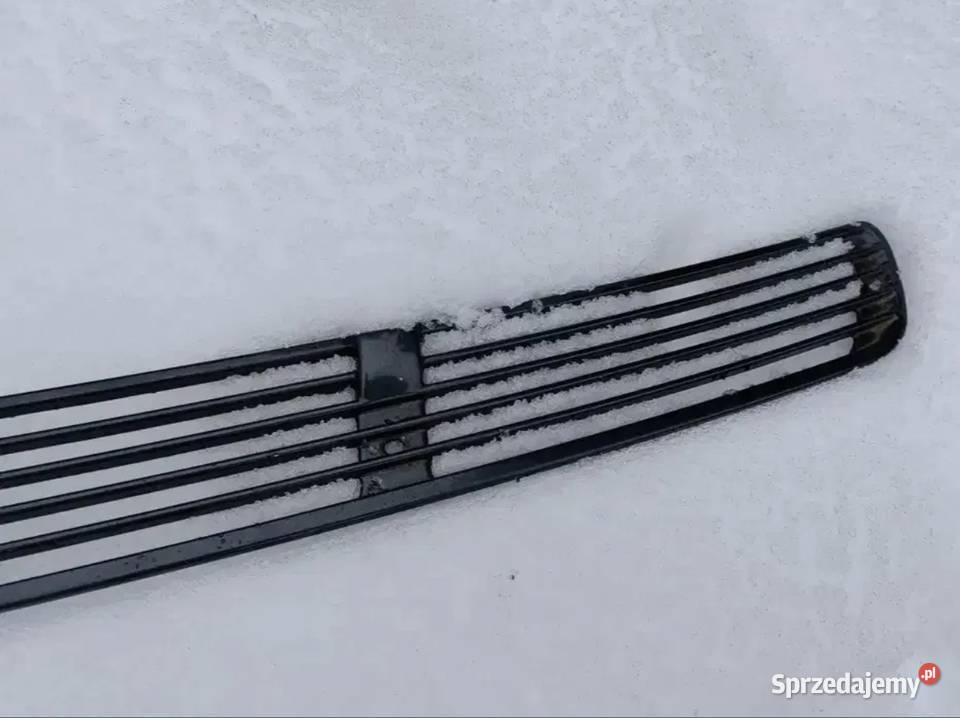 Wlot powietrza w maskę BMW E38 fjordgraumetallic osobowe Żory