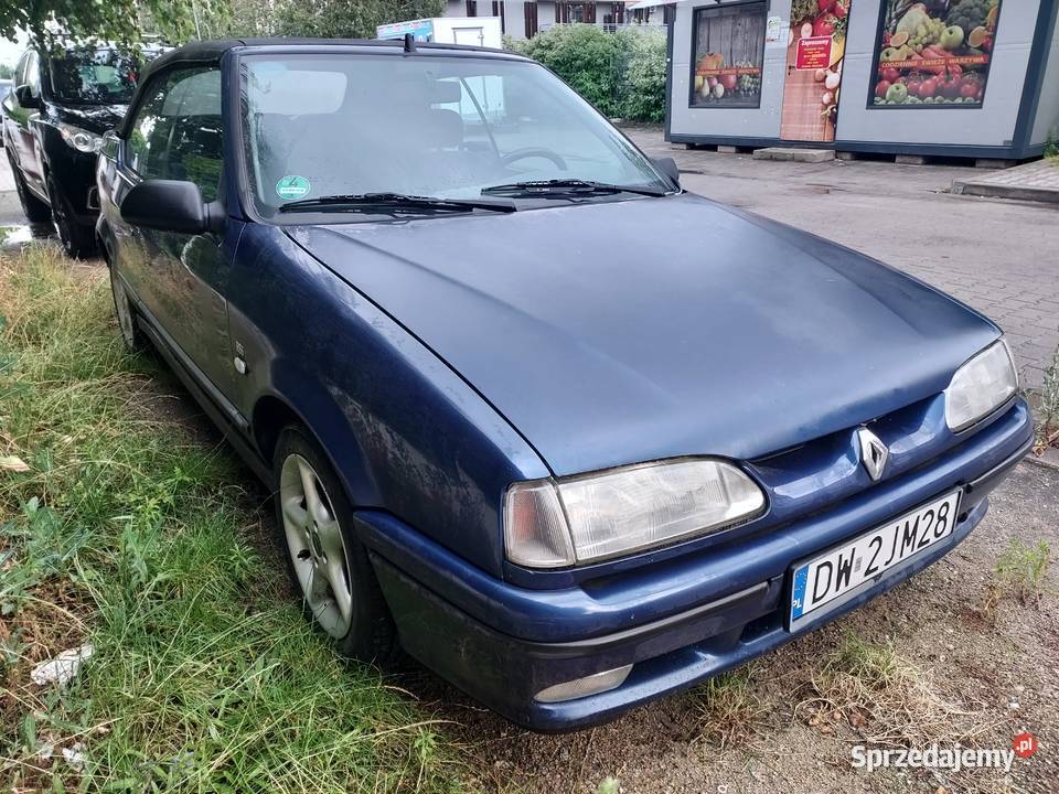 Renault 19 cabrio 18 RSi 110 OC pokrowiec felgi nieuszkodzony Renault Wrocław