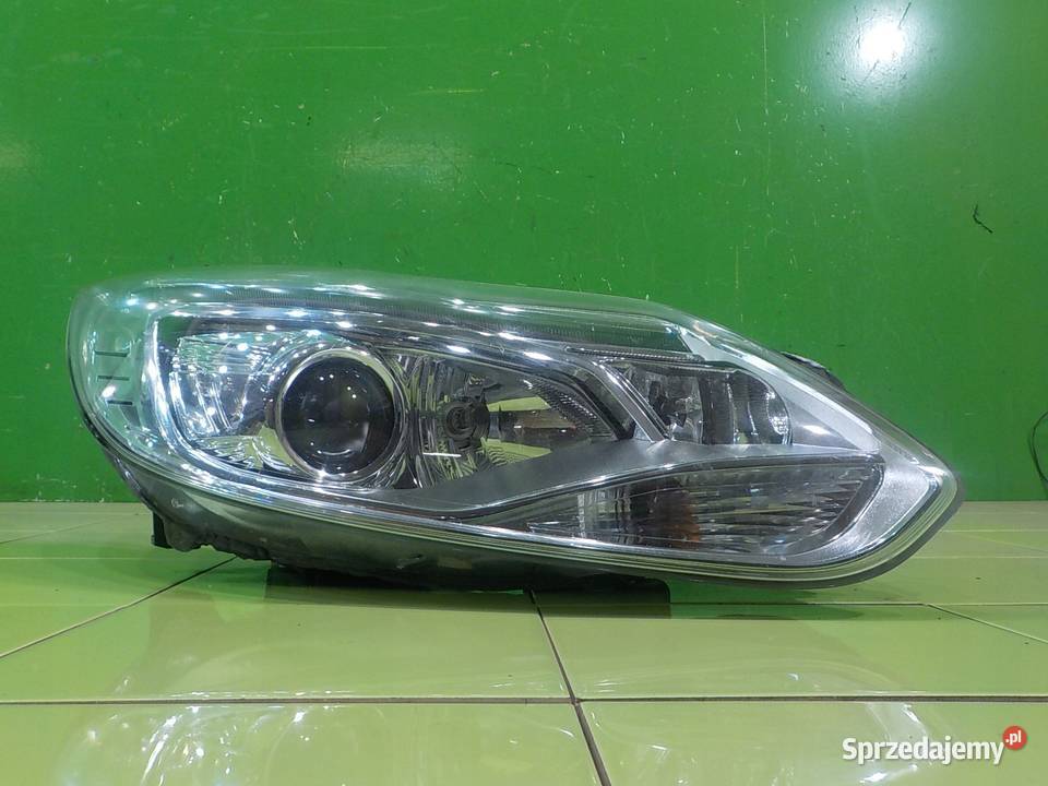 FORD FOCUS MK3 16 B 11r HB 5D XENON lampa prawy Suków sprzedam