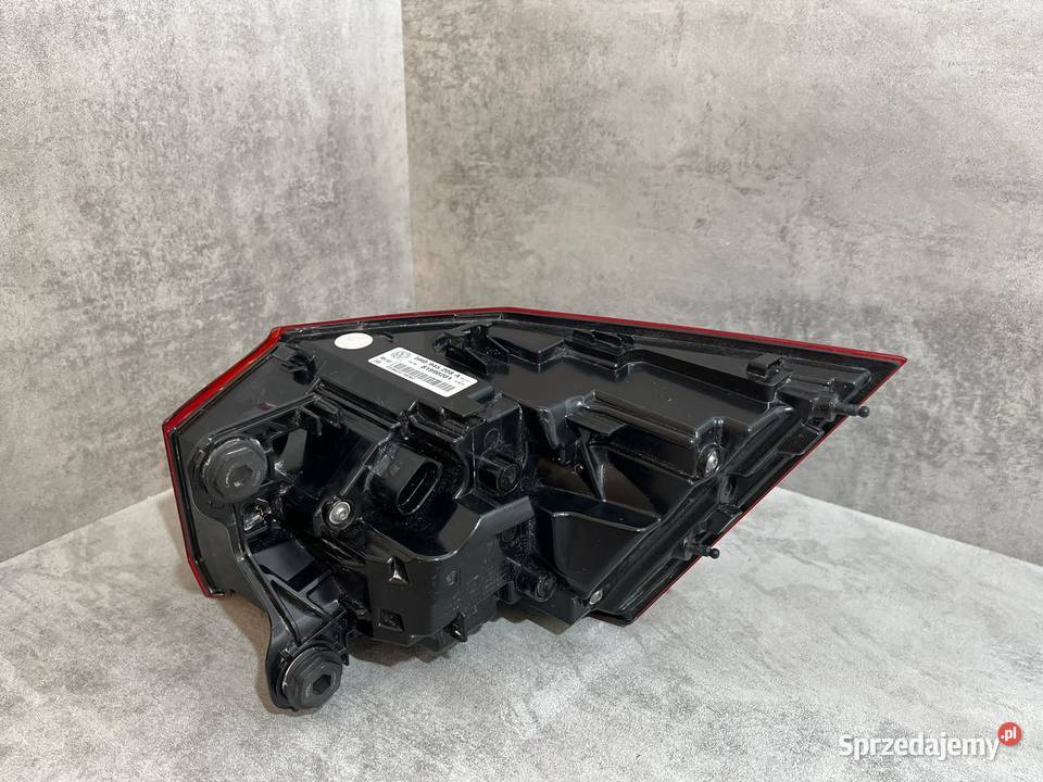 VW GOLF VIII LAMPA TYŁ PRAWY TYLNA PRAWA IQ wielkopolskie Wijewo