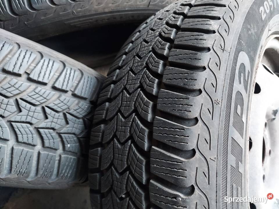 Zima 4 sztuki Dębica 205 60 16r z felgami 51143 Prandocin sprzedam