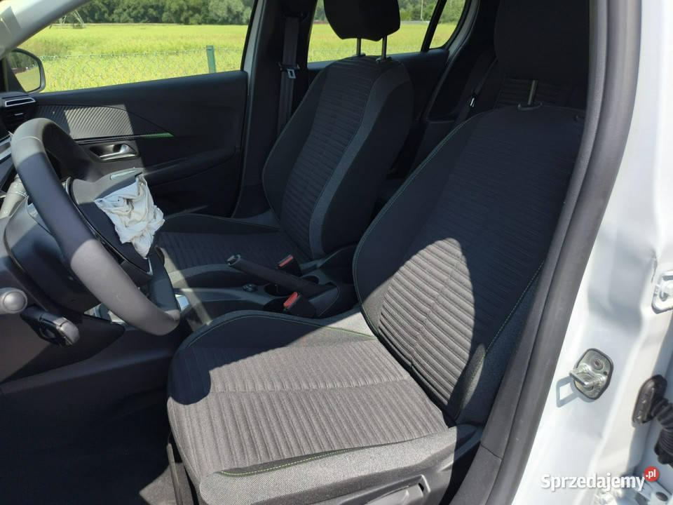 Peugeot 208 lifcie 12 benzyna 75 niski przebieg Hatchback