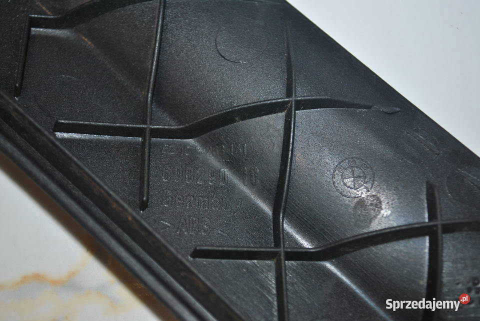 Osłona przednia fotela komfortowego BMW E60 E61 Poręba sprzedam