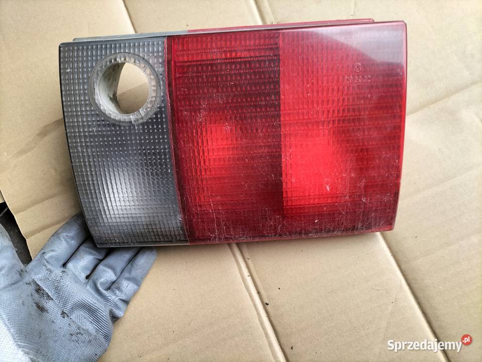 AUDI 80 B4 80B4 SEDAN LAMPA TYŁ TYLNA PRAWA Kamień-Kolonia sprzedam