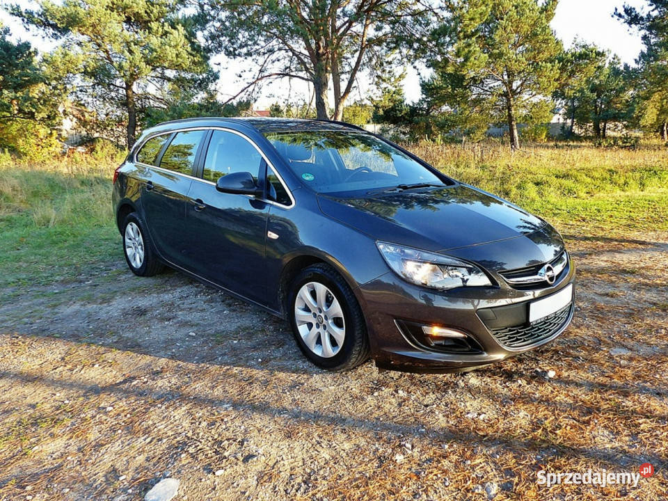 Opel Astra 14 TURBOClimatronicAluNaviPełna nieuszkodzony Astra sprzedam