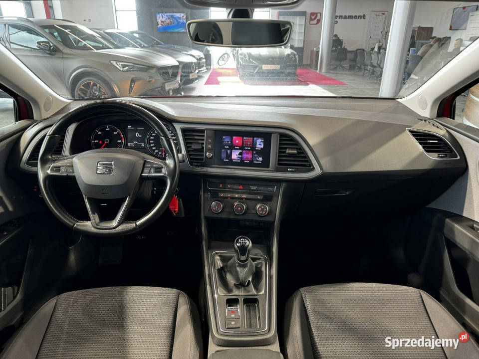 Seat Leon ST Style 16TDI 115 M5 20192020 r salon Myślenice