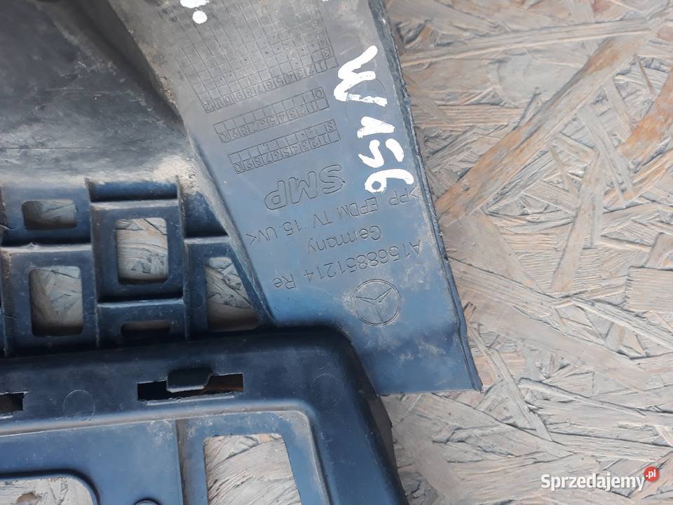 MERCEDES GLA W156 ŚLIZG ZDERZAKA PRAWY TYŁ Międzychód