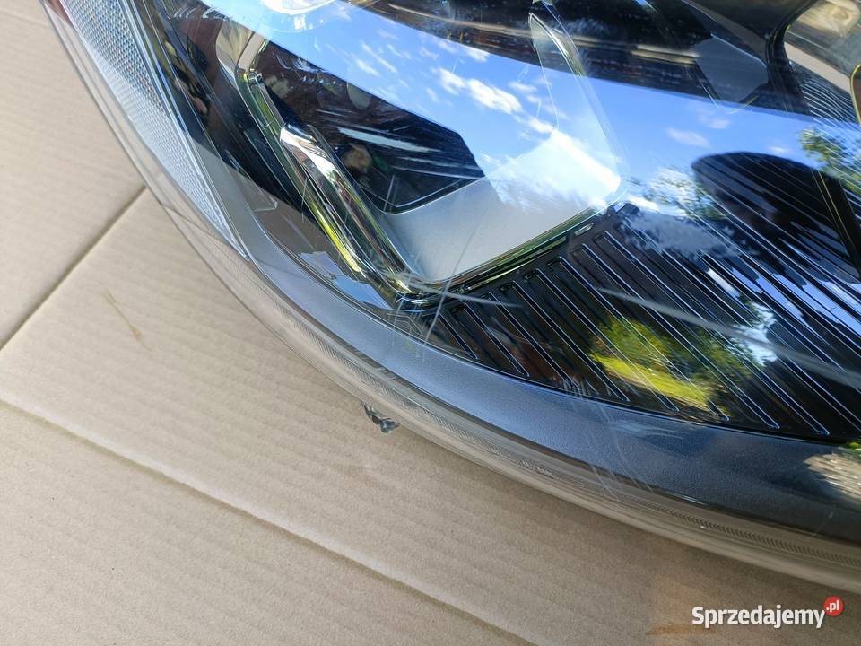 Ford OE LV4B13E016AH reflektor lampa prawa kuga Drezdenko
