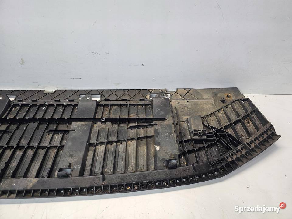 OSŁONA PŁYTA POD ZDERZAK AUDI Q3 8U 8U0807233A Przystajń