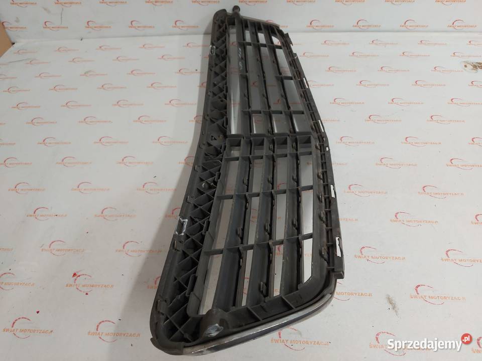 MERCEDES W204 07r grill atrapa A2048800083 Kielce sprzedam