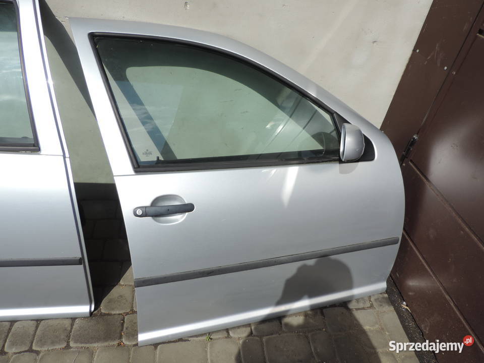 DRZWI PRAWY PRZÓD VW BORA SEDAN LA7W Nowy Sącz