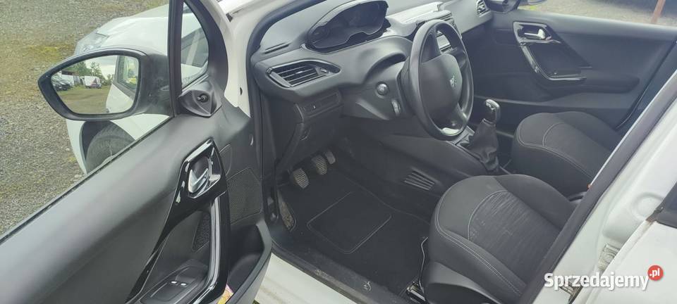 Peugeot 208 16 BlueHDi Active diesel Słupca