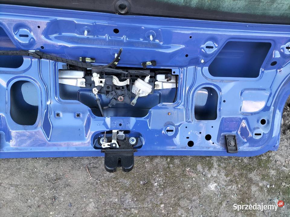 AUDI A38L A3 8L 4D 5 D ZAMEK KLAPA BAGAŻNIKA TYŁ osobowe Kamień-Kolonia