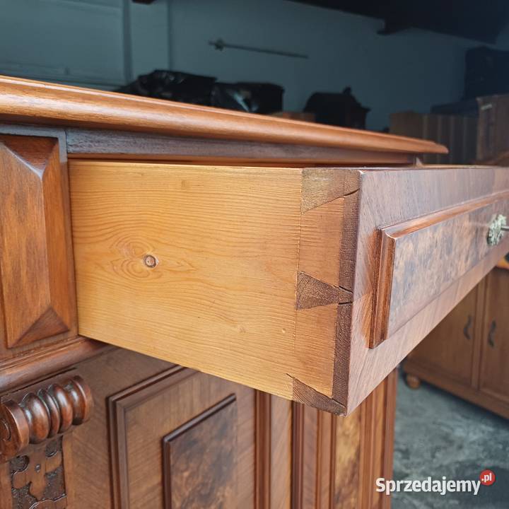 Eklektyczna Pensjonarka Bieliźniarka Antyk Suchorzew