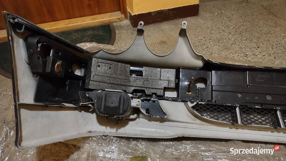 Zderak przód Mercedes W210 lift mazowieckie