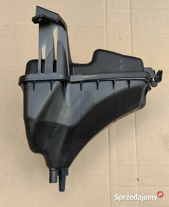 8T012140 Audi RS4 RS5 zbiorniczek wyrównawczy osobowe Rożnów
