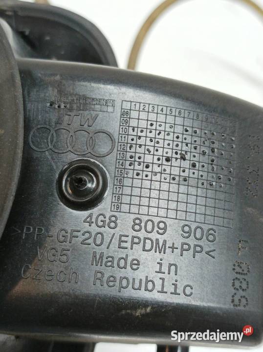 KLAPKA WLEWU PALIWA LZ7S 4G8809906 Audi A7 I sprzedam