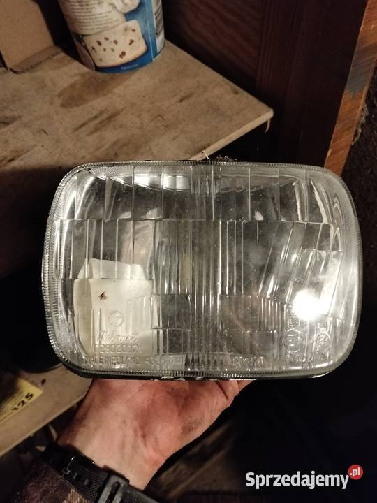 Lampy przednie fiat 126p Gumieniec