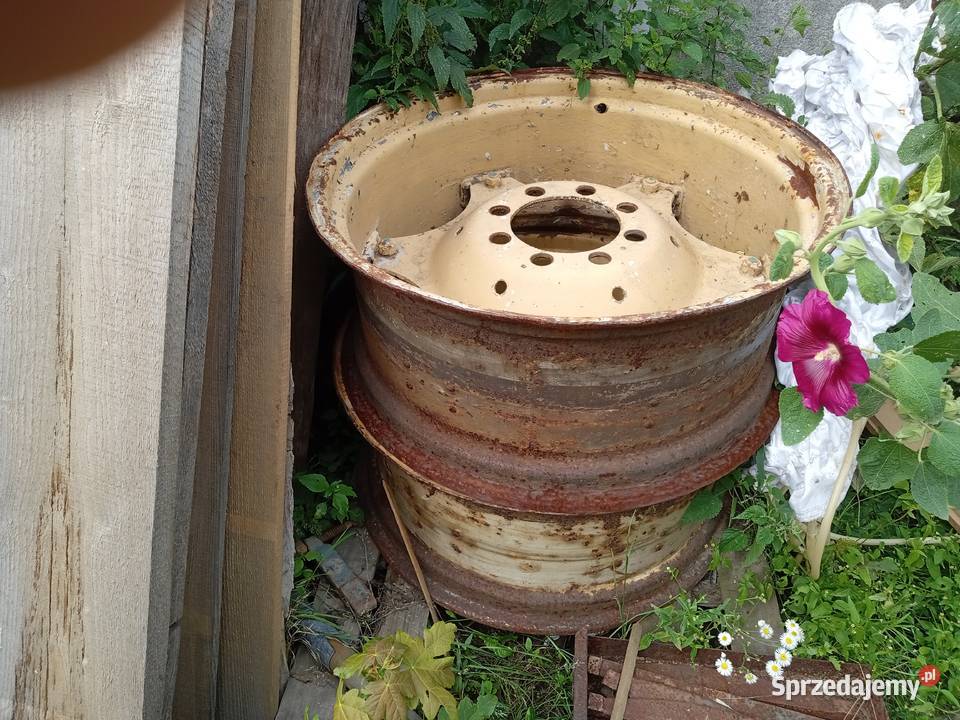 Sprzedamy ciągnik do remontu na części sprzedaje Pajęczno