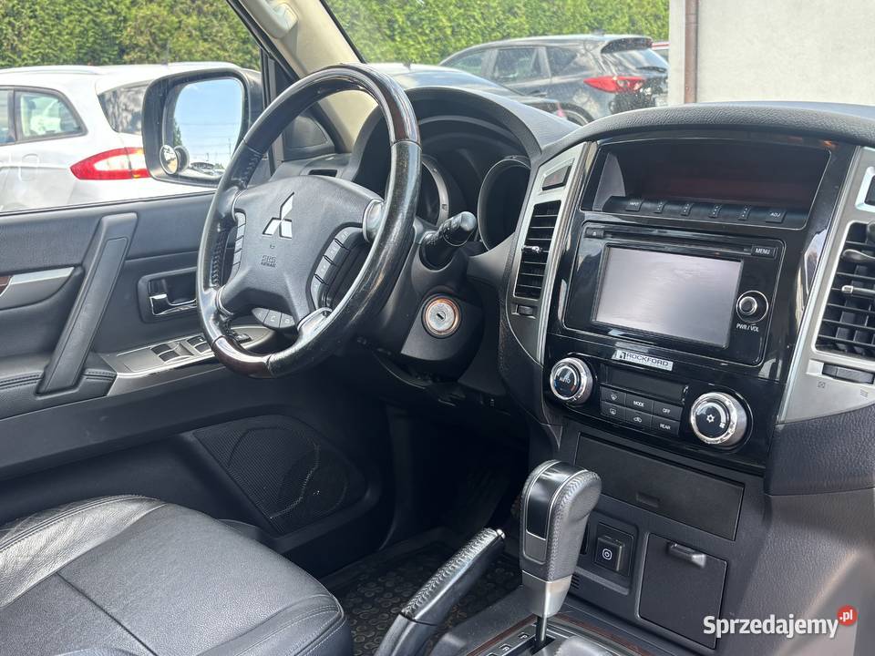 Mitsubishi Pajero 2018r 4x4 Automat Gwarancja wspomaganie kierownicy