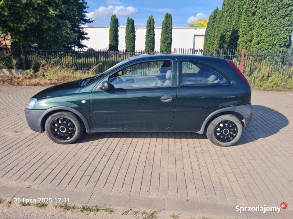 OPEL CORSA sprawna z opłatami 2001r Rok produkcji 2001 Grajewo