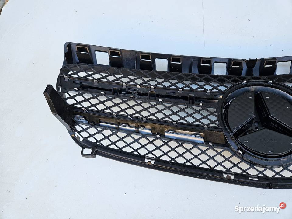 MERCEDES W176 1215 GRILL ATRAPA ZDERZAKA PRZÓD Międzychód