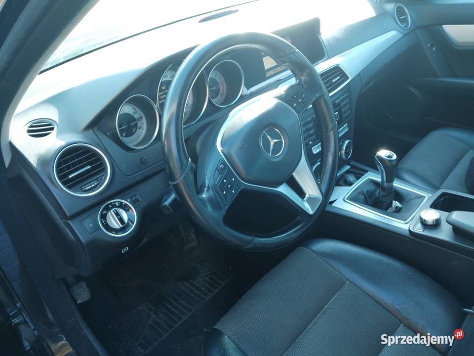 mercedes w 204 lift 2011 nieuszkodzony Pawłów