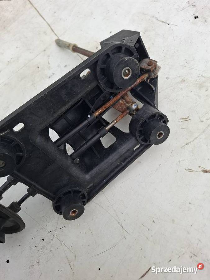 Mechanizm wybierak linki zmiany biegów Peugeot Rok produkcji 2007 Przyborów
