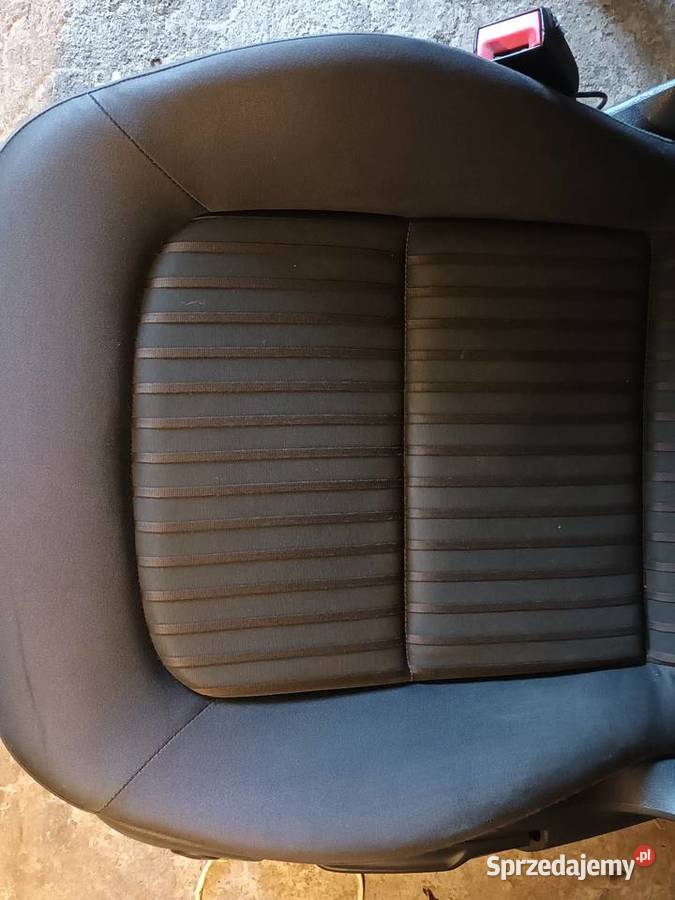 Fotele przód a4b8 Łobez