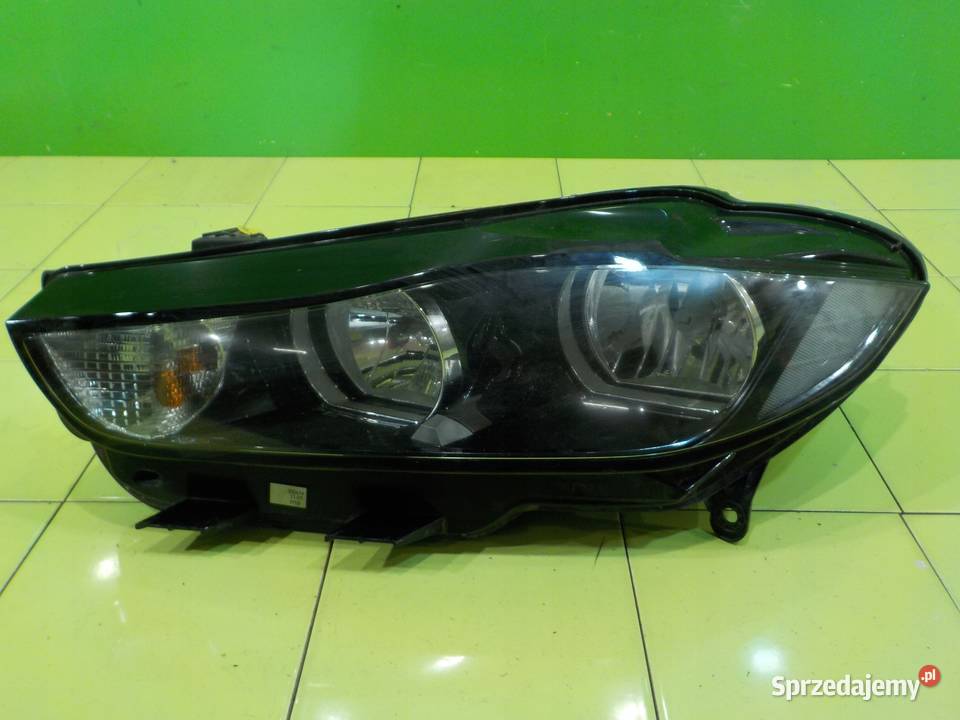 JAGUAR XE 20 D 16r SEDAN 4D lampa lewa przod Lampy przednie sprzedam