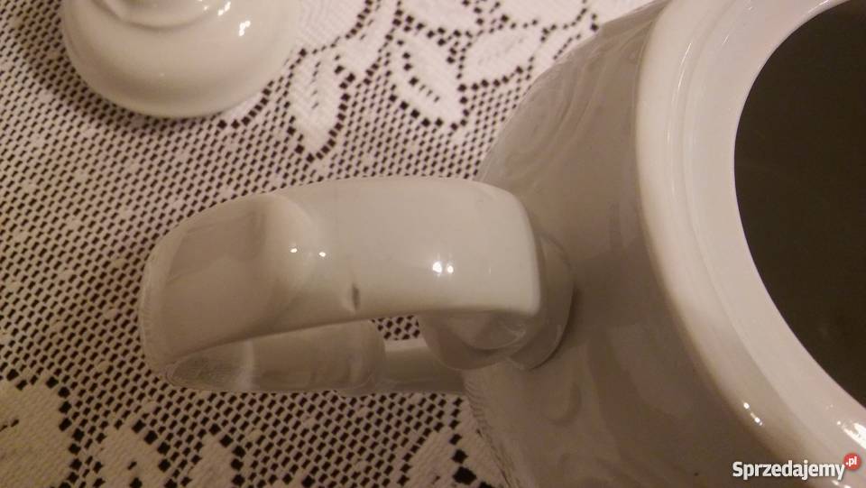 Biały porcelanowy dzbanek porcelana cudo Wyposażenie wnętrz Gdańsk sprzedam