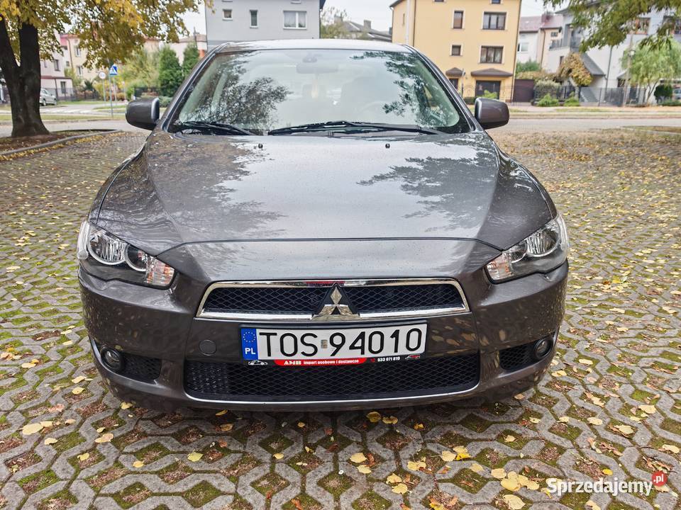 Mitsubishi Lancer IX sedan 16 benzyna MIVEC Ostrowiec Świętokrzyski