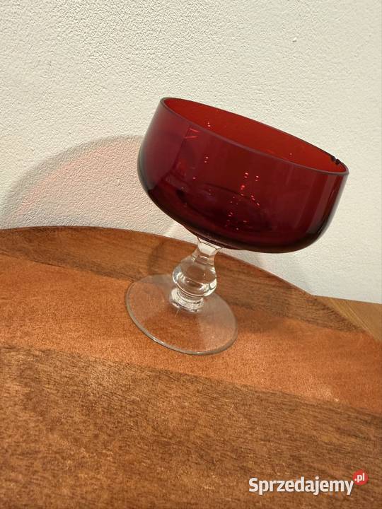 Śliczna Rubinowa szklana patera inny kolor