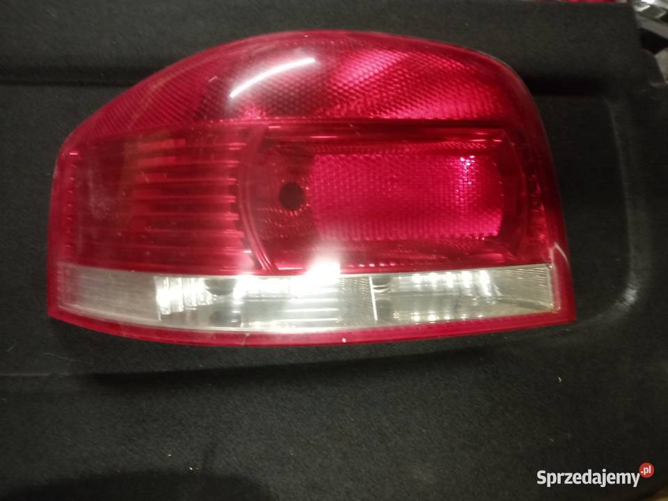 Lewa lampa Audi A 3 8P Motoryzacja Krasnystaw