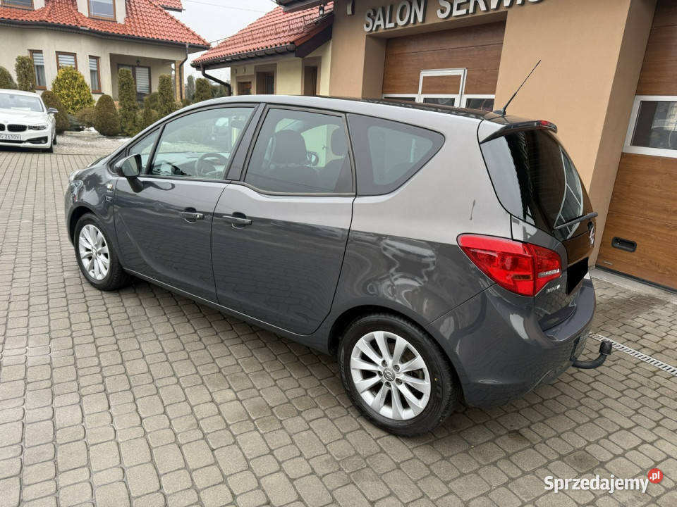 Opel Meriva Rezerwacja II 2010 ESP Meriva Orzech