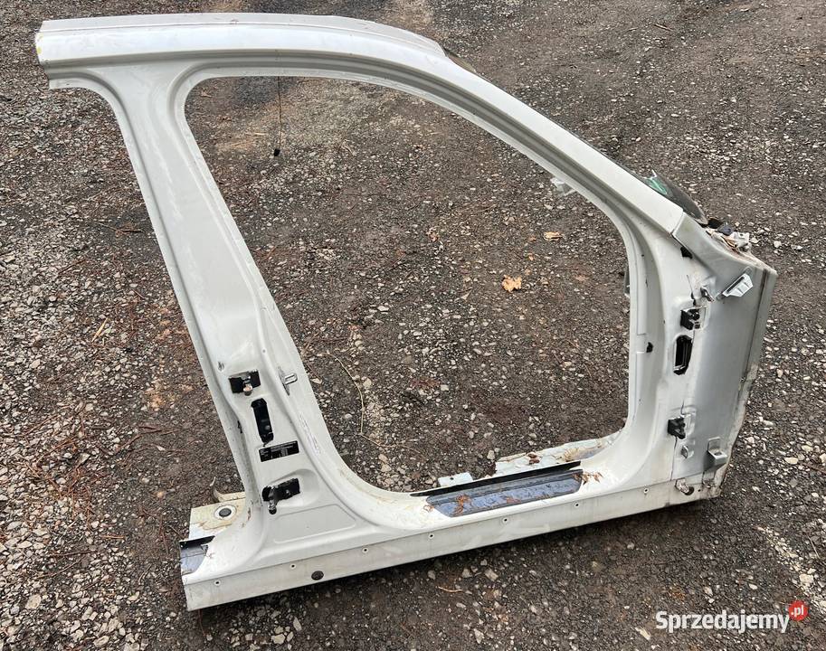 BMW X3 F25 PRÓG PRAWY SŁUPEK A B ĆWIARTEK BOK osobowe
