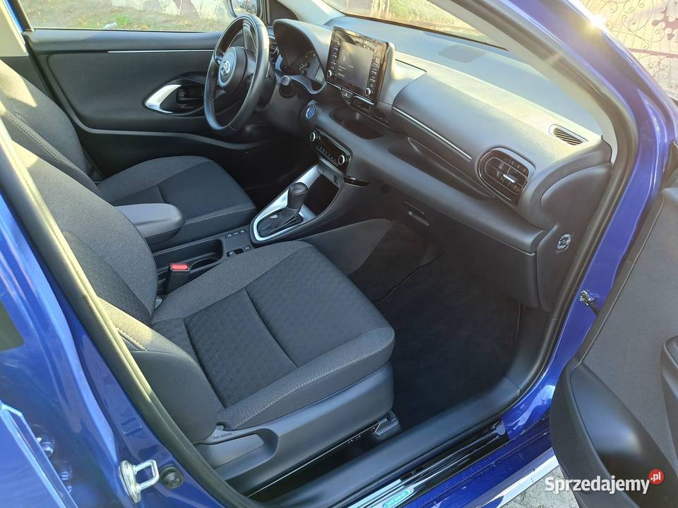 Toyota Yaris Hybrid 15 VVTi Comfort 2022r nowy