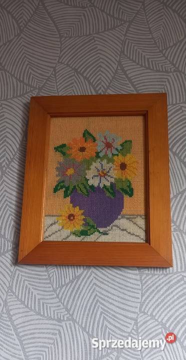 Obraz wyszywanka kwiaty w wazonie rękodzieło