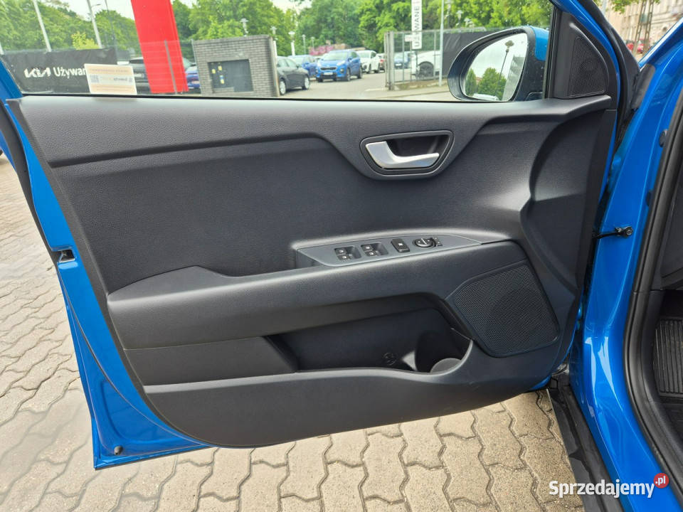 Kia Stonic 10 100 6 MT Wersja M Salon FV23 Łódź