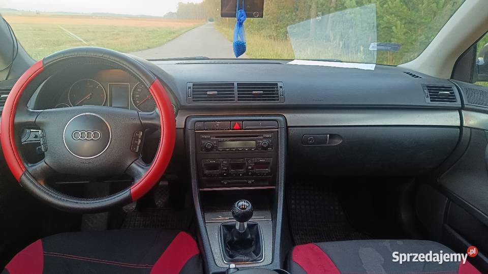 Sprzedam audi a4 b6 19 TDI Sienno