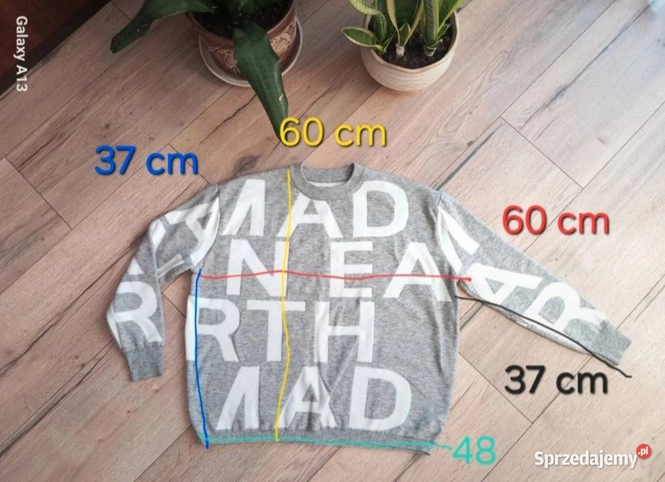 Szary sweter z napisem mad nearth mad luźny Kietlów