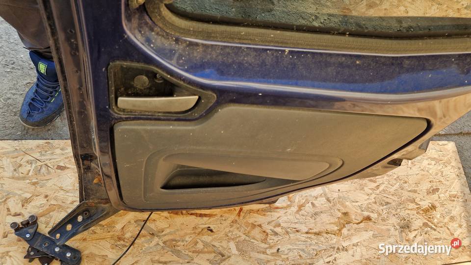 FIAT QUBO DRZWI TYŁ TYLNE PRAWE PRAWY wielkopolskie Słowikowo