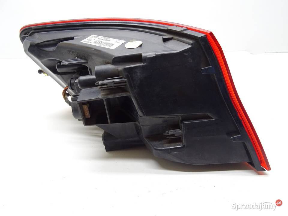 LAMPA PRAWY TYŁ PRAWA TYLNA 8V3945096B AUDI A3 sprzedam