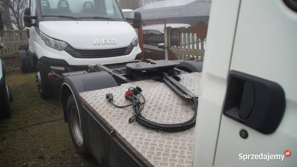 Iveco Daily 35C18 Ciągnik siodłowy Mini Sattel nieuszkodzony Miastków Kościelny