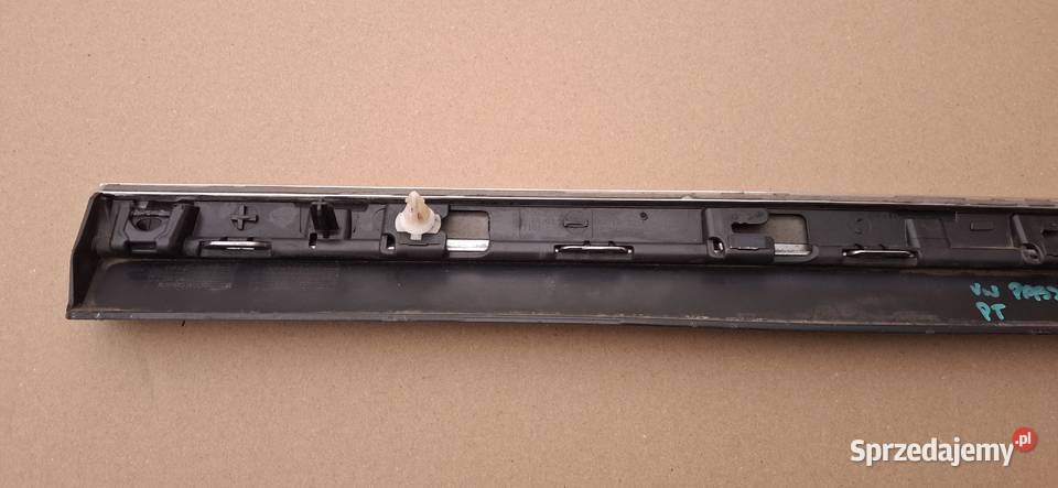 VW PASSAT B8 LISTWA DRZWI PRAWY TYŁ PRAWA TYLNA osobowe Listwy i nakładki Bieleń