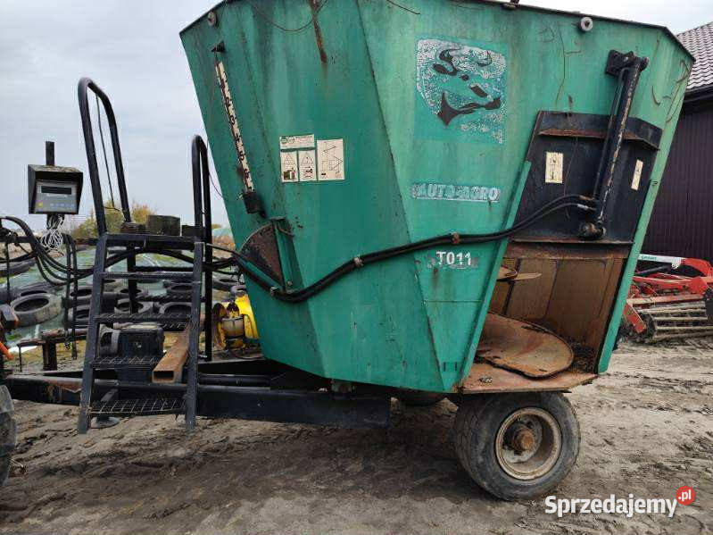 Paszowóz autoagro T01 13m3 lubelskie Sarnów