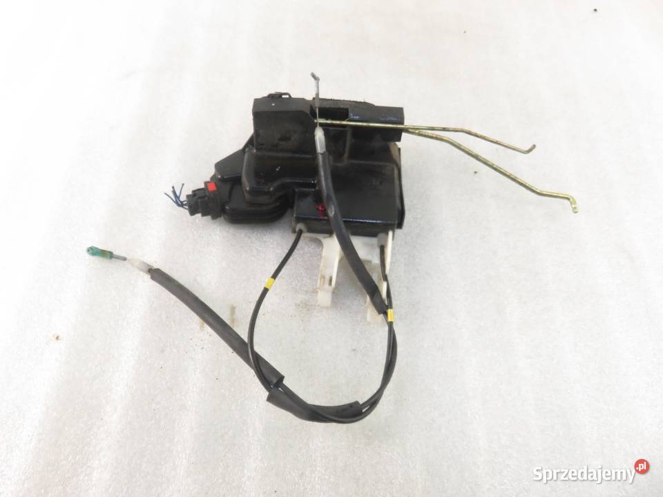 ZAMEK PRAWY PRZEDNI HYUNDAI SANTA F I SM