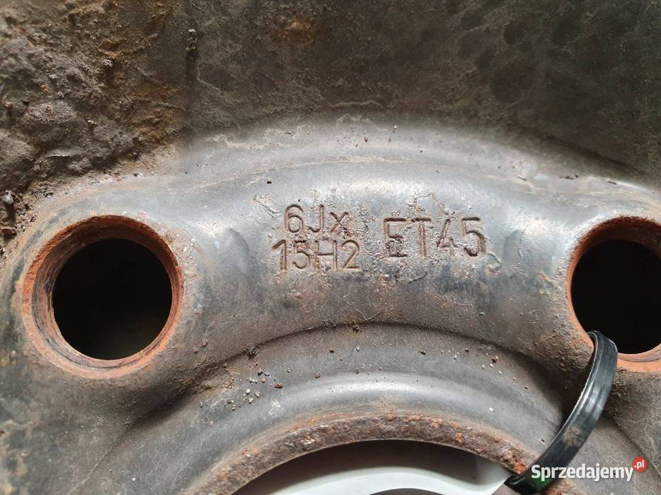 FELGA STALOWA 15 AUDI A4 B5 6JX15 ET45 Lipno